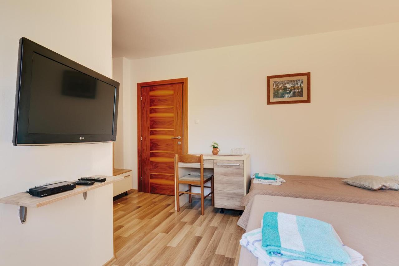 Apartments Lucija Slunj Ngoại thất bức ảnh